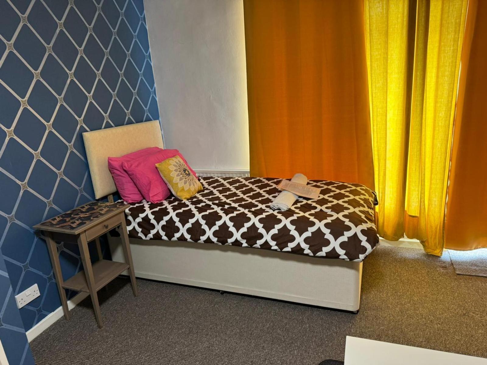 Gatwick Star Night Stay - Gatwick Crawley  Exteriör bild
