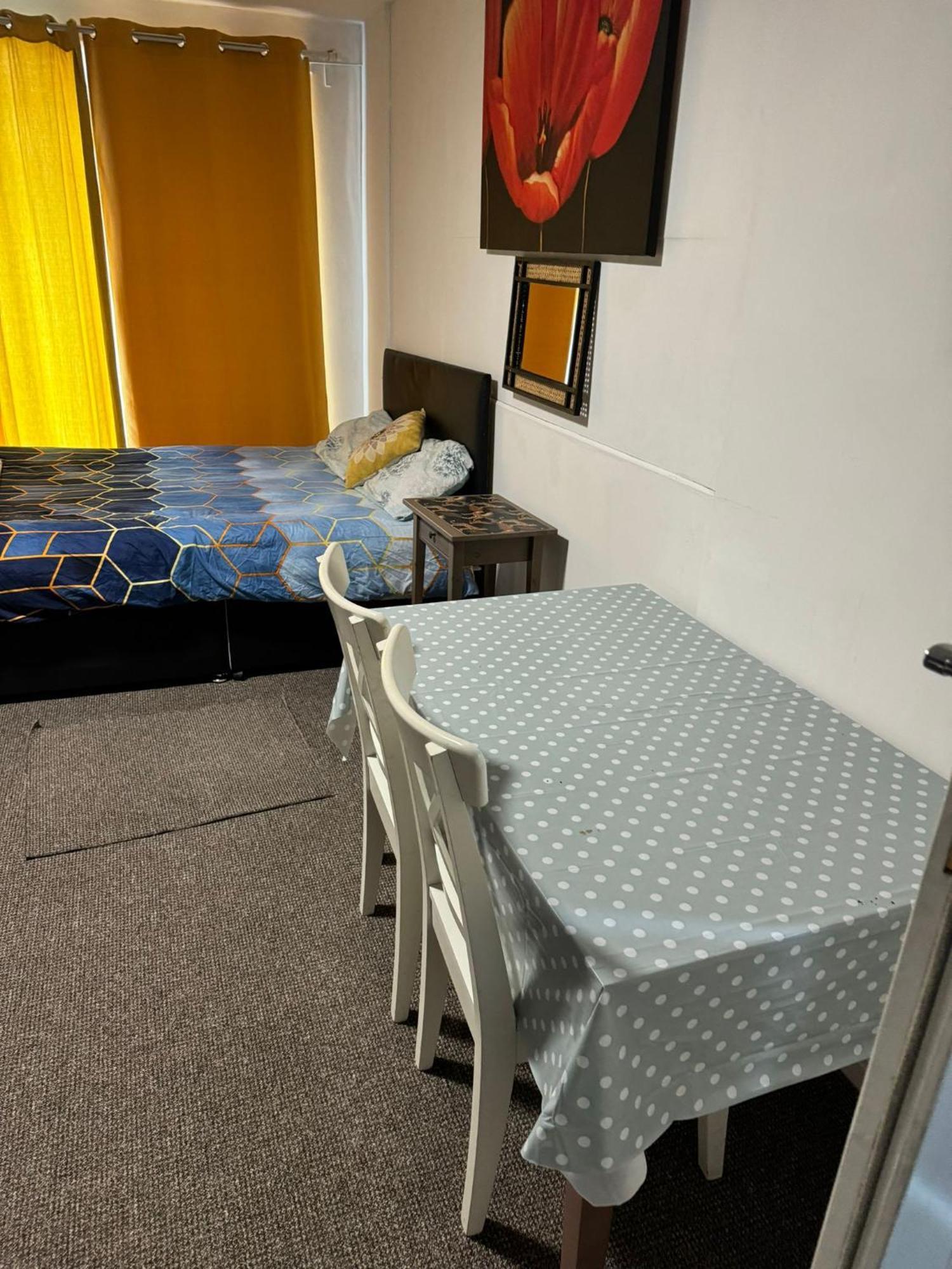 Gatwick Star Night Stay - Gatwick Crawley  Exteriör bild